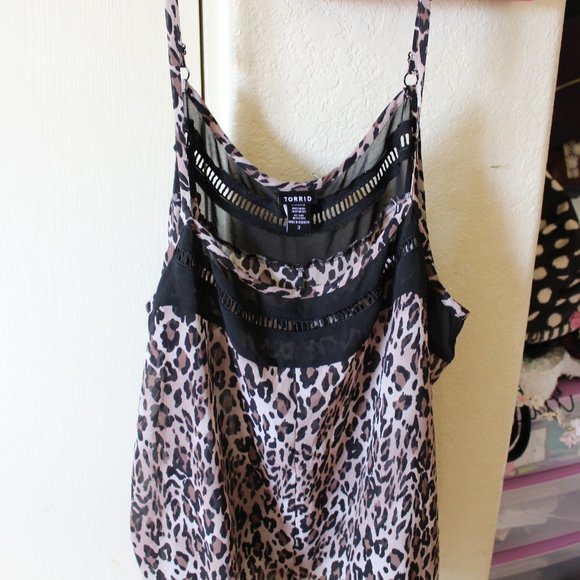 TORRID LEOPARD CHIFFON LADDER TRIM CAMI - Picture 3 of 4
